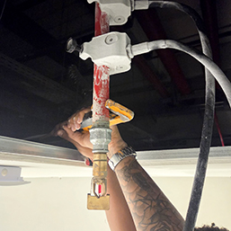 Tecnica Congelamento Tubi per realizzazione impianto antincendio - Visa Estintori S.r.l. Tecnica Congelamento Tubi per realizzazione impianto antincendio - Visa Estintori S.r.l.